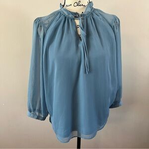 Vince camuto Tie front sheer sleeve chiffon blouse Ladies size xs Blue